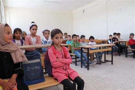 B­a­r­ı­ş­ ­P­ı­n­a­r­ı­ ­b­ö­l­g­e­s­i­n­d­e­ ­4­9­ ­b­i­n­ ­ö­ğ­r­e­n­c­i­ ­d­e­r­s­ ­b­a­ş­ı­ ­y­a­p­t­ı­